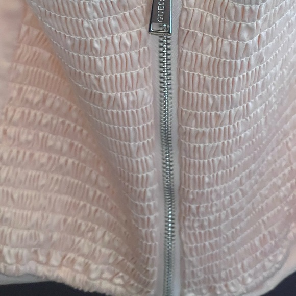 #114 - Off Shoulder Cropped Junior Shirt by GUESS (Brand New) - Picture 8 of 12